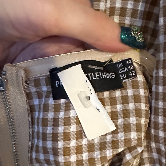 PRETTYLITTLETHING | Brown Woven Check Print Cross Over Zip Top - Picture 9 of 16